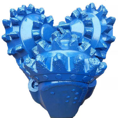 Tamanho padrão Tricone de bocados de rolo da rocha do carboneto de tungstênio com dentes de aço