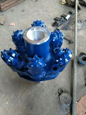 700 mm 28 polegadas montado Bit Hole Openerr para poço de água e perfuração vertical